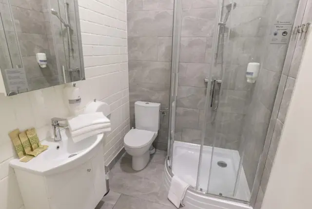 Private bathroom — LOFT INN Vilnius